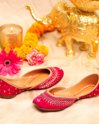 Sparkle Pink Handcrafted Jutti