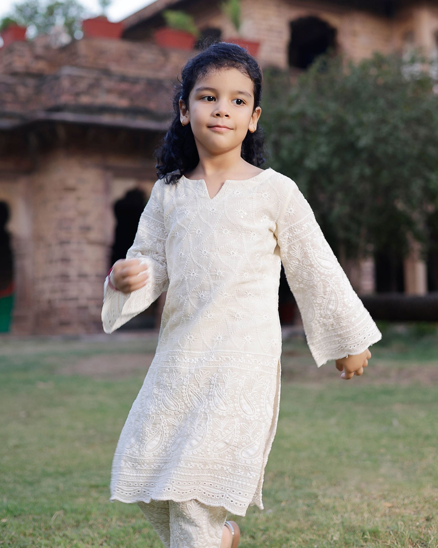 Umiko Embroidered Cotton Kurta Set