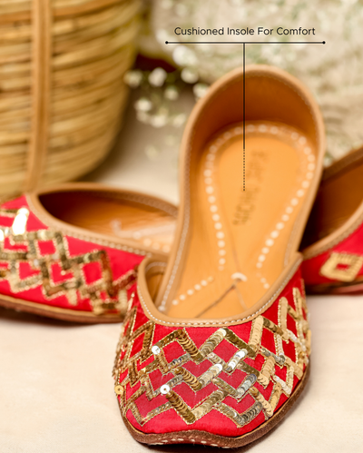 Red Mahogany Handcrafted Jutti