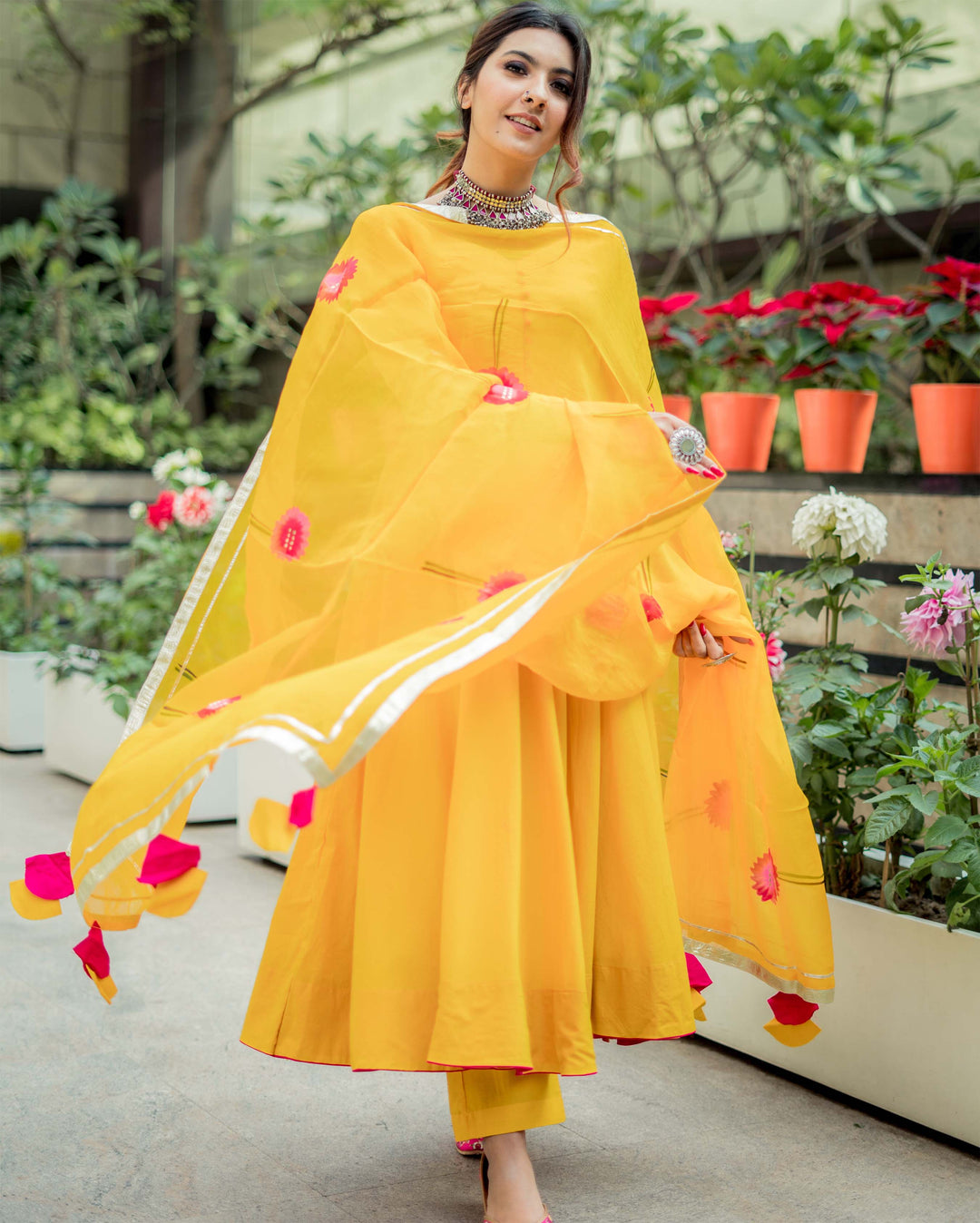modern haldi dress for bride sister Haldi Ceremony Dress Ideas for Couples, Bride & Groom (2026 Guide)