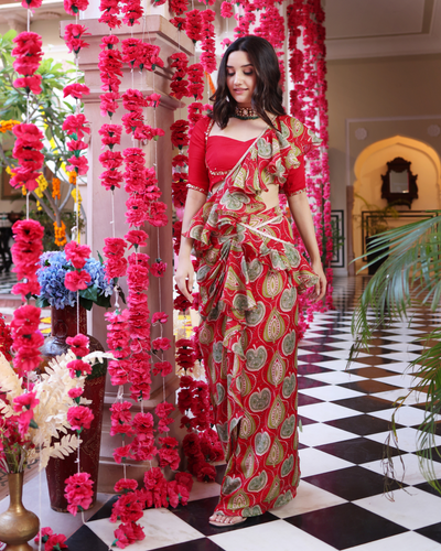 Ashen Red Bloom Printed Chinon Pre Draped Saree