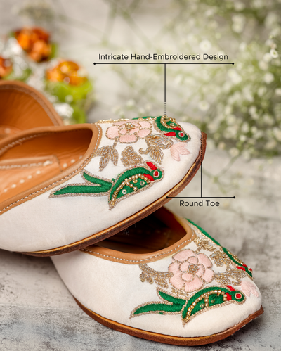 Chilli Pepper Handcrafted Jutti