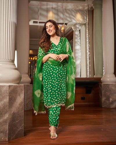 Raksika Green Bandhani Silk Suit Set