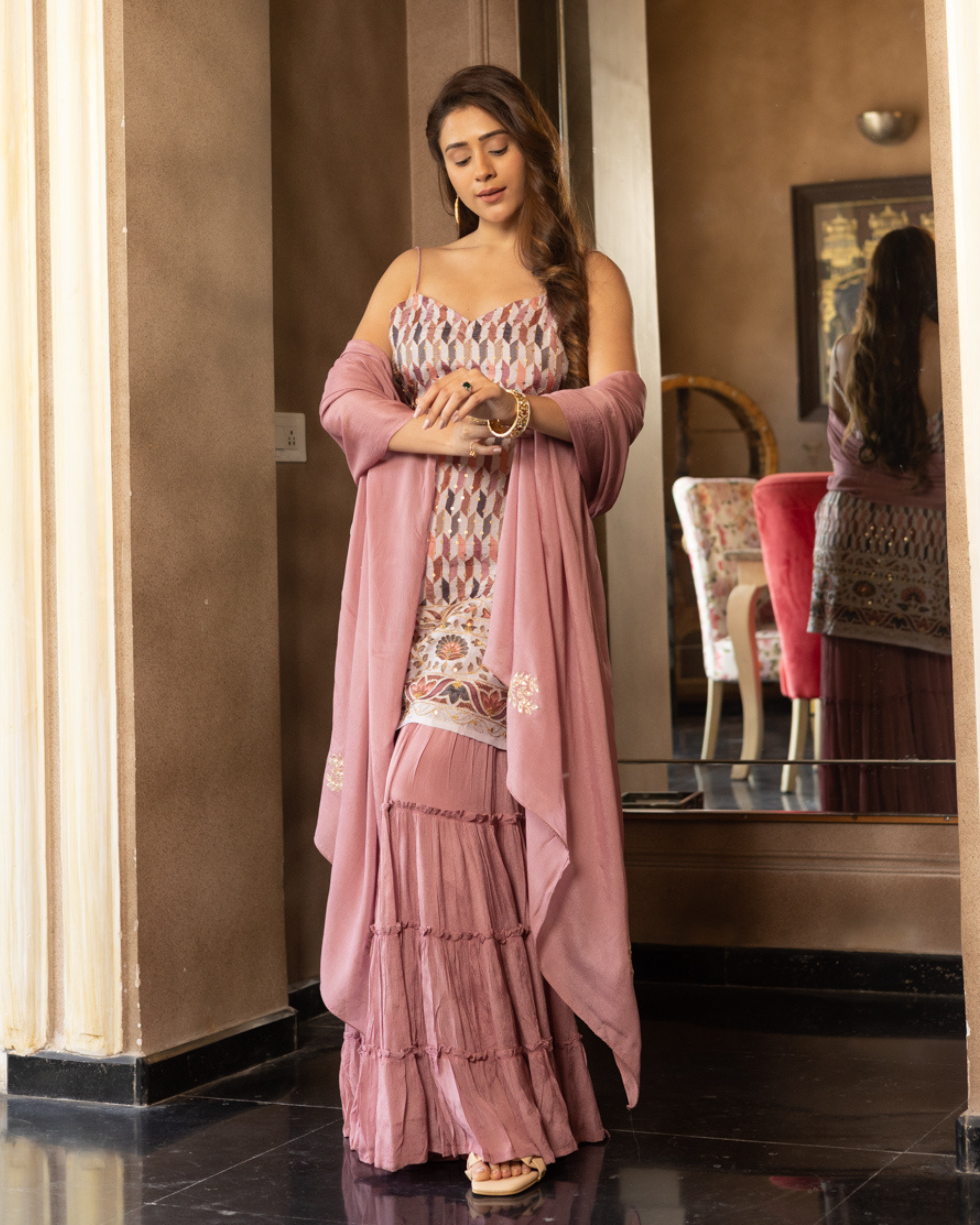 Urvashi Rautela's Sharara Costs Over Rs 2 Lakh, She Looks Like a Patakha  Wearing a Punjabi Paranda - See Pics