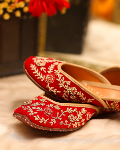 Red Floret Handcrafted Jutti